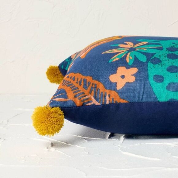 Opalhouse Throw Blanket & Pillow Set Blue Fiesta Jungle Print Tassel - Picture 3 of 8